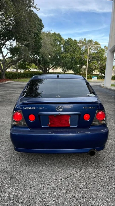 2002 Lexus IS 1st Gen - Image 7 of 17