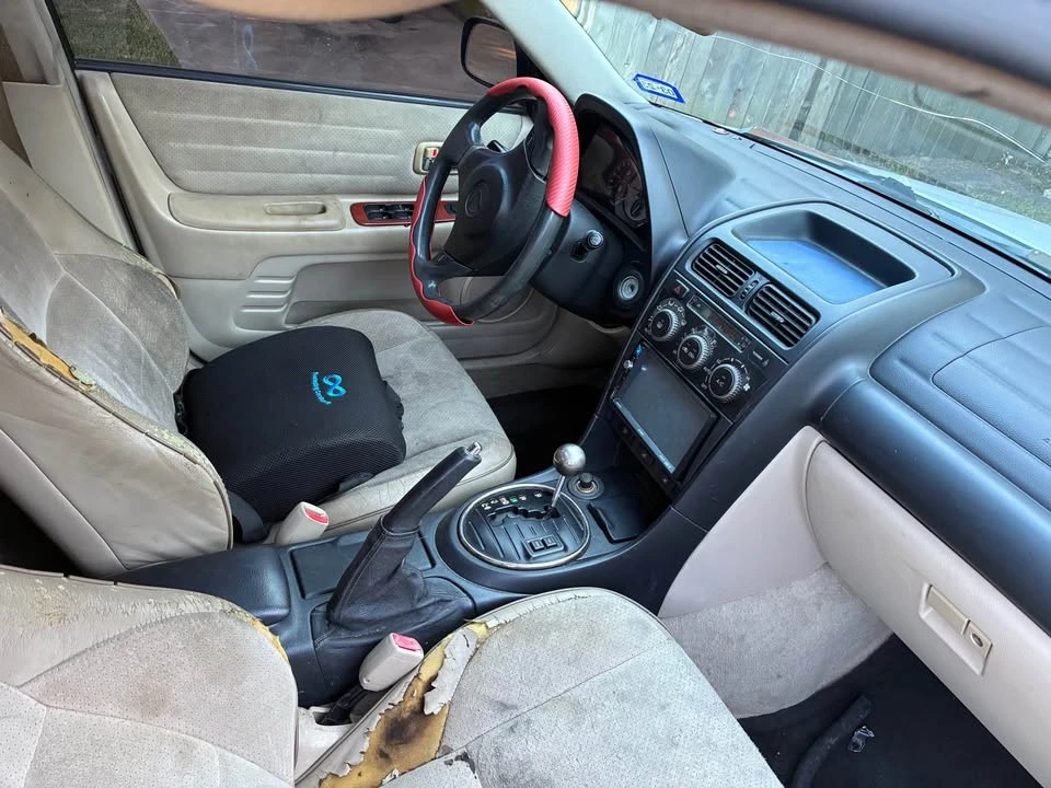 2002 Lexus IS 2nd Gen - Image 5 of 6