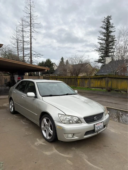 2002 Lexus IS 1st Gen - Image 3 of 6