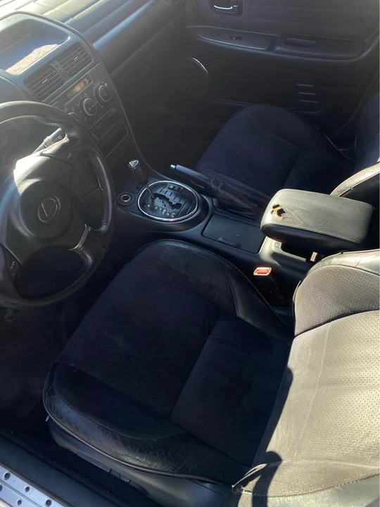 2002 Lexus IS 1st Gen - Image 5 of 7
