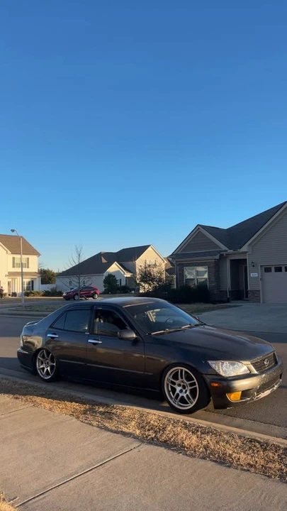 2002 Lexus IS 1st Gen - Image 4 of 4