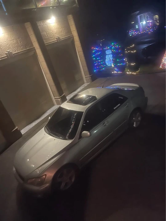 2002 Lexus IS 1st Gen - Image 4 of 10