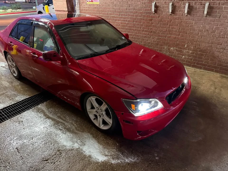 2002 Lexus IS 1st Gen - Image 9 of 11