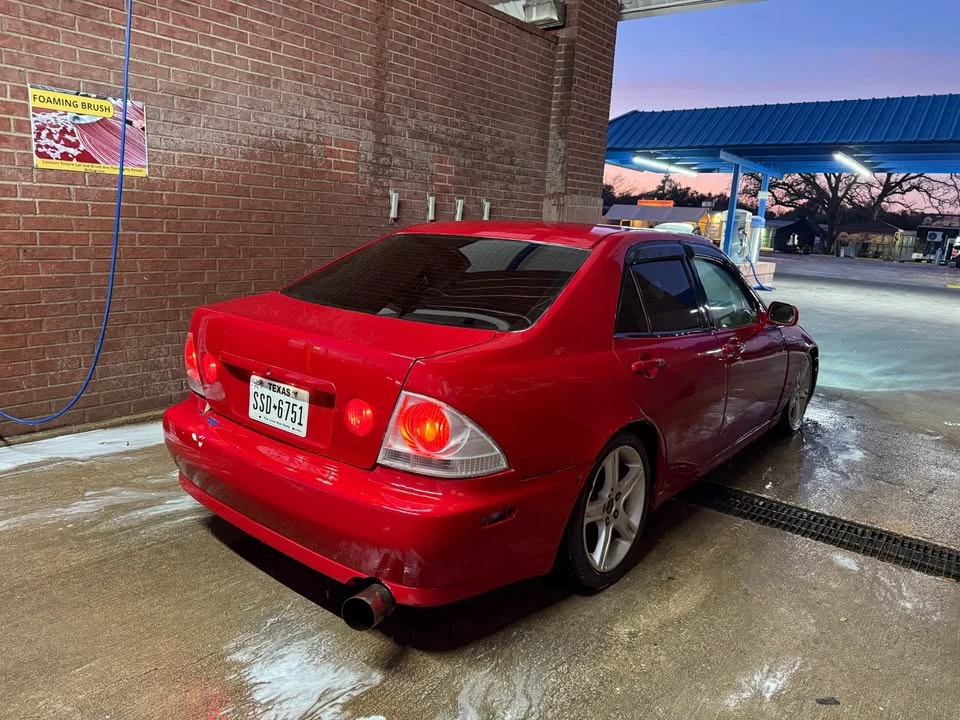 2002 Lexus IS 1st Gen - Image 10 of 11