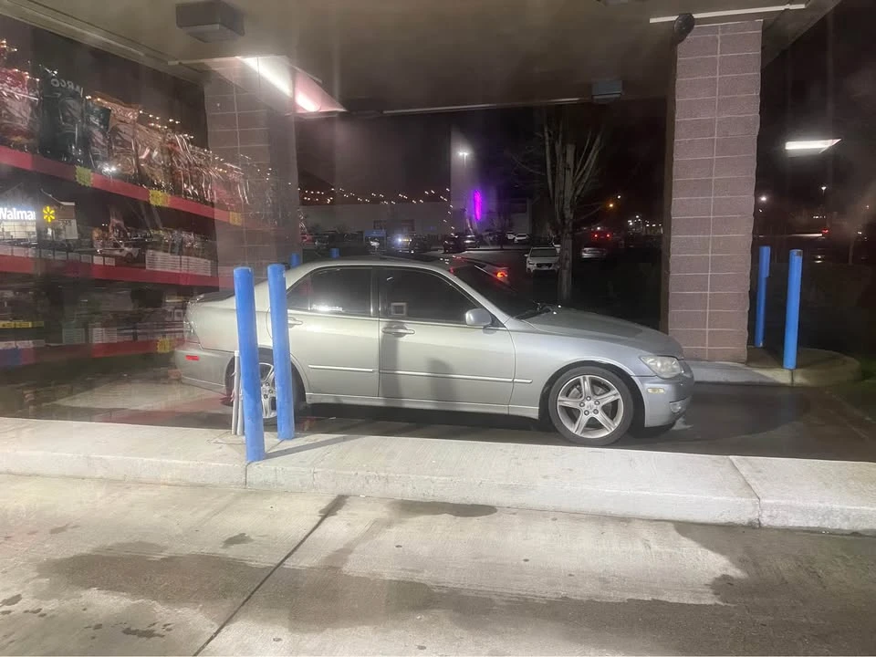 2002 Lexus IS 1st Gen - Image 3 of 10