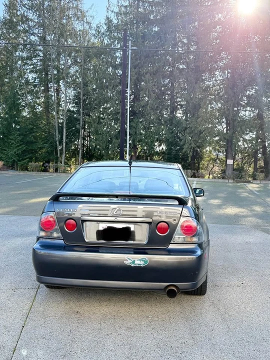 2002 Lexus IS 1st Gen - Image 8 of 16