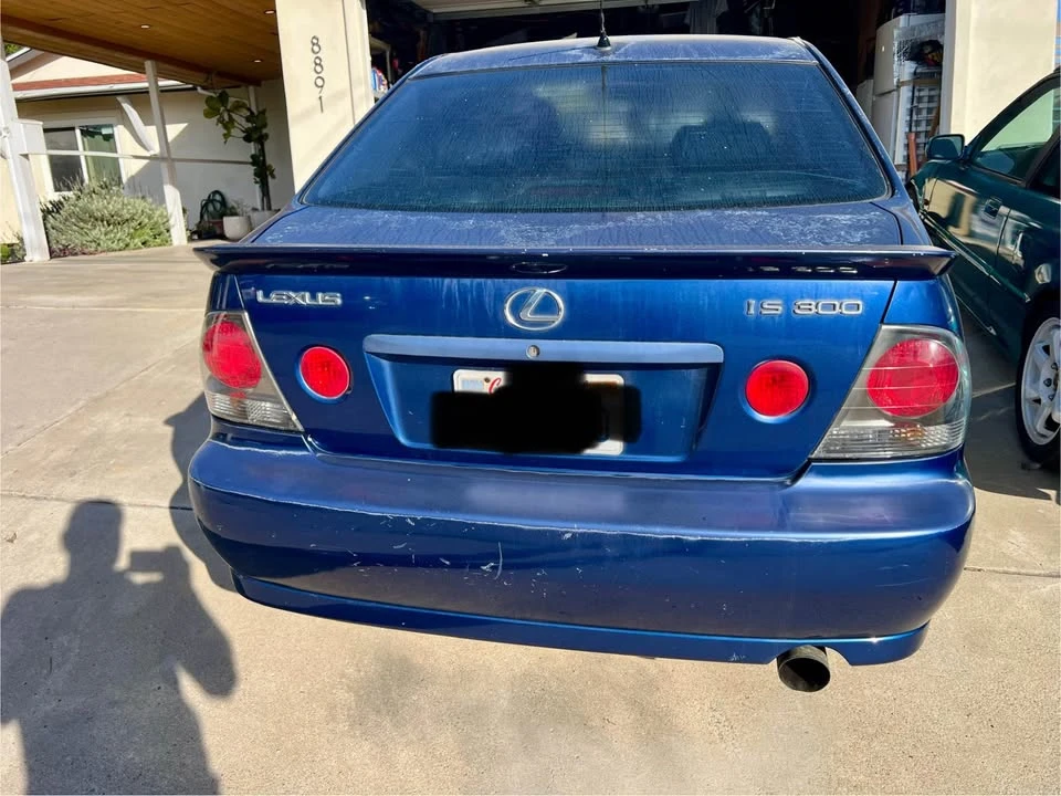2002 Lexus IS 1st Gen - Image 4 of 6