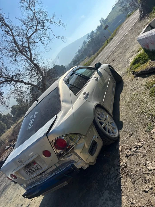 2002 Lexus IS 1st Gen - Image 4 of 6