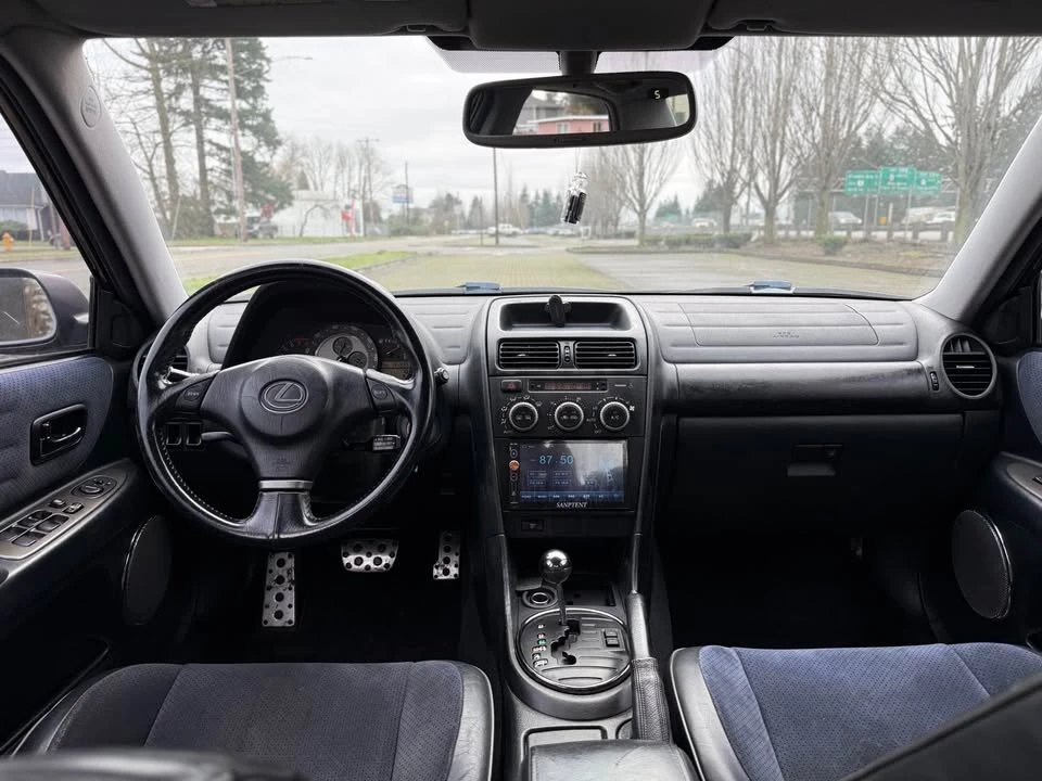 2002 Lexus IS 1st Gen - Image 13 of 16