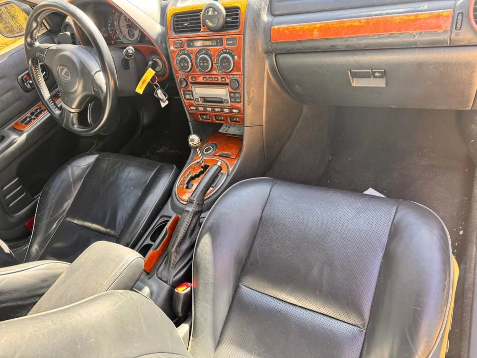 2002 Lexus IS 1st Gen - Image 8 of 13
