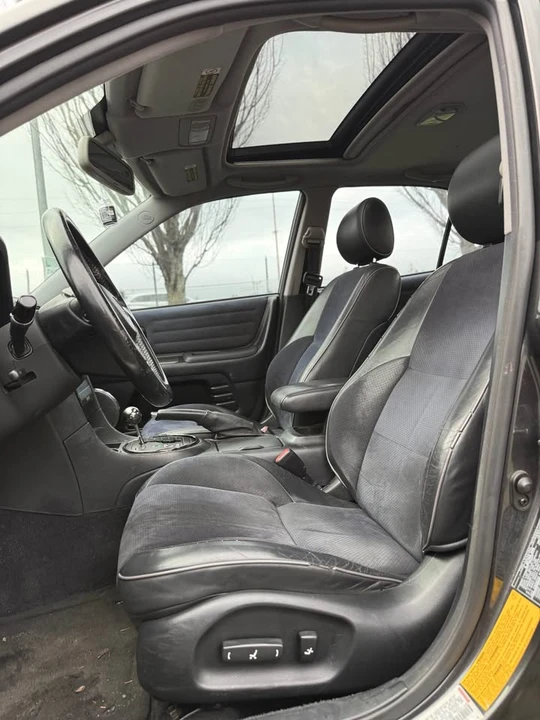 2002 Lexus IS 1st Gen - Image 11 of 16
