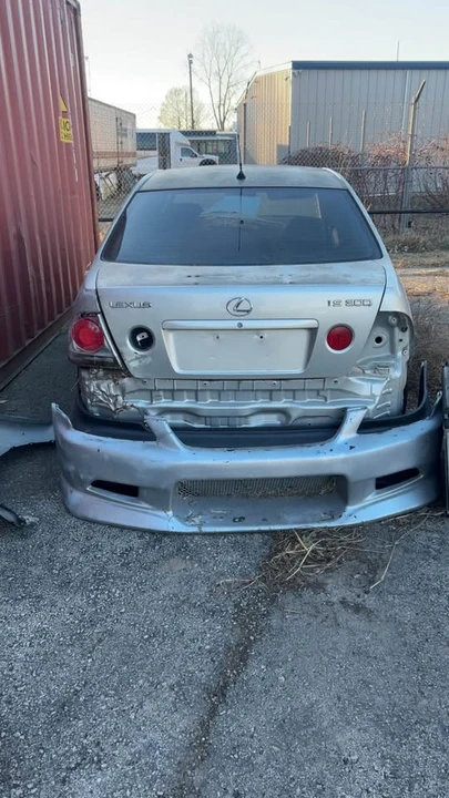 2002 Lexus IS 1st Gen - Image 4 of 7