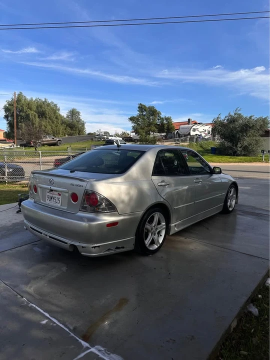2002 Lexus IS 1st Gen - Image 4 of 16