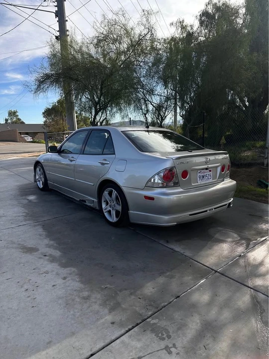 2002 Lexus IS 1st Gen - Image 3 of 16