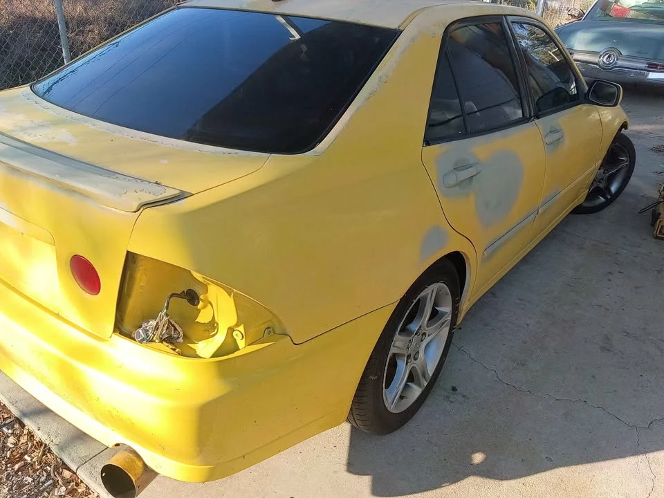 2002 Lexus IS 1st Gen - Image 7 of 17