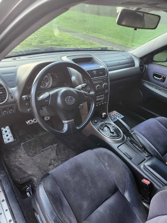 2002 Lexus IS 1st Gen - Image 5 of 7