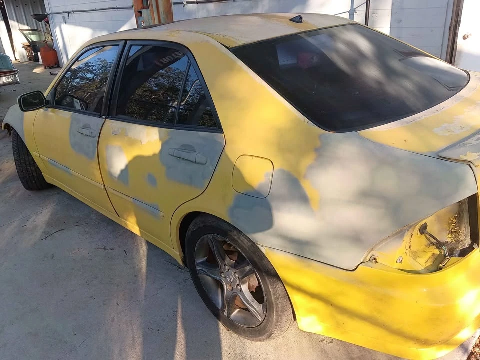 2002 Lexus IS 1st Gen - Image 5 of 17