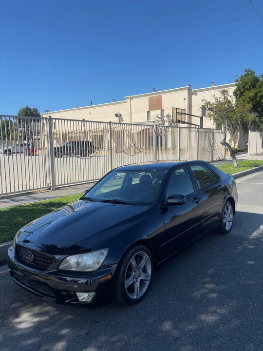 2002 Lexus IS 1st Gen - Image 15 of 15