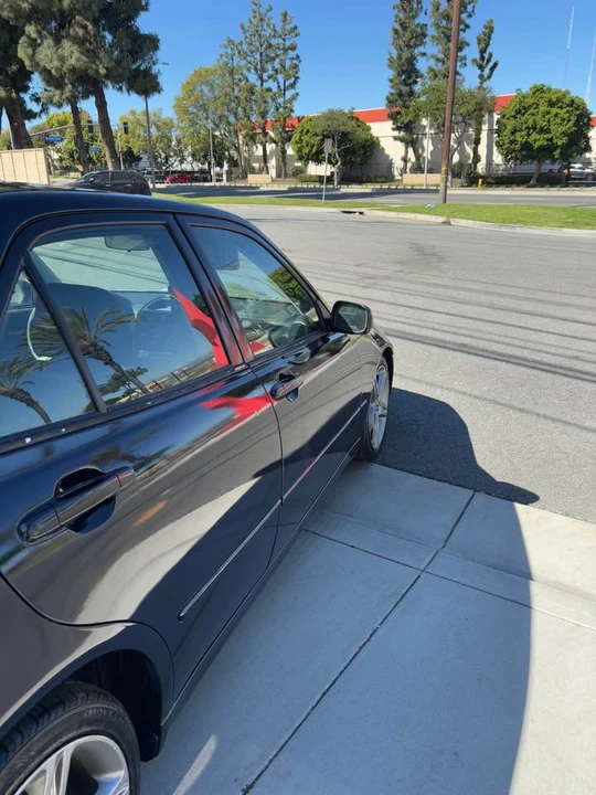2002 Lexus IS 1st Gen - Image 3 of 15