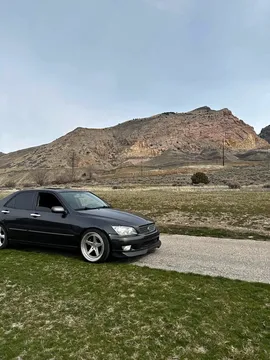 2002 Lexus IS 300 Sedan