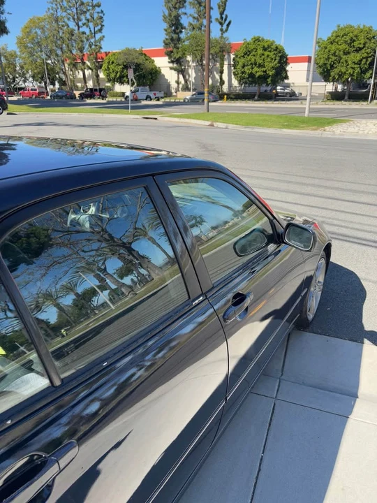 2002 Lexus IS 1st Gen - Image 11 of 15