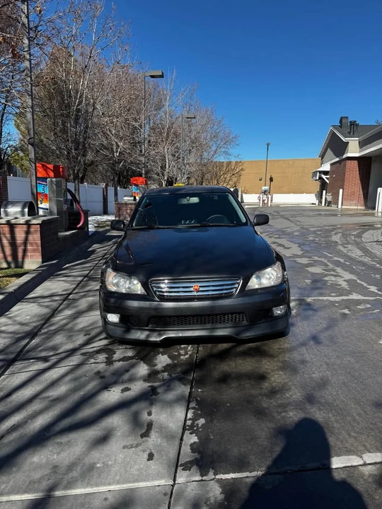 2002 Lexus IS 1st Gen - Image 4 of 5