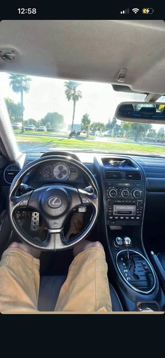 2002 Lexus IS 1st Gen - Image 4 of 8