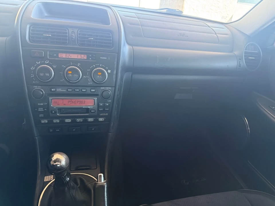 2002 Lexus IS 1st Gen - Image 15 of 20