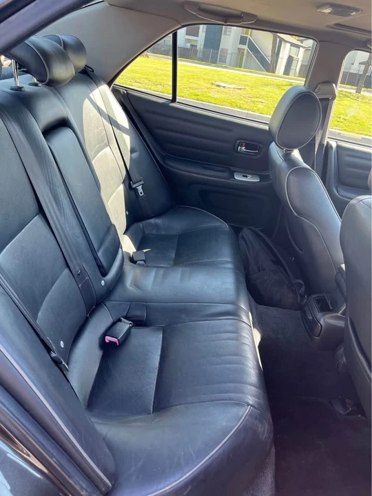 2002 Lexus IS 1st Gen - Image 11 of 19