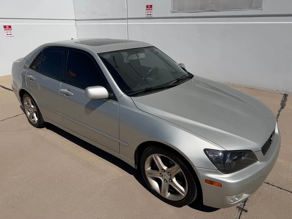 2002 Lexus IS 1st Gen - Image 17 of 20