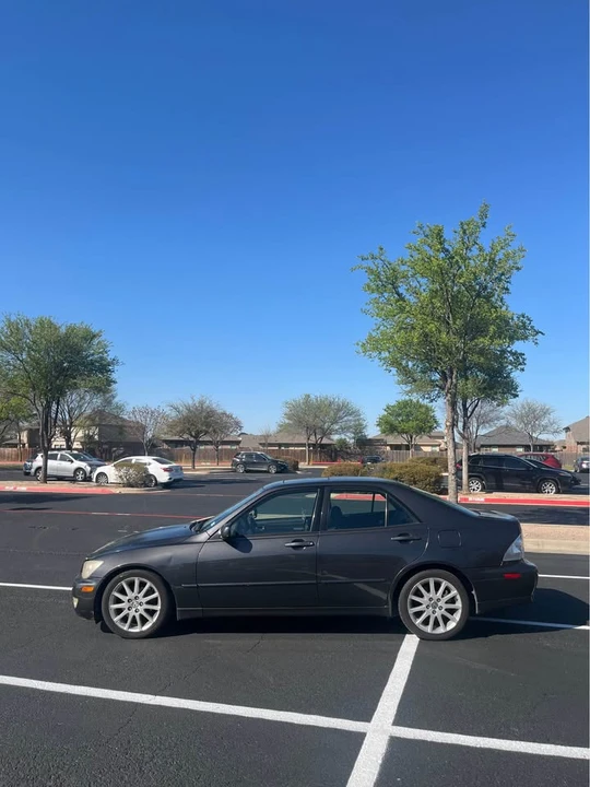 2002 Lexus IS 1st Gen - Image 8 of 19