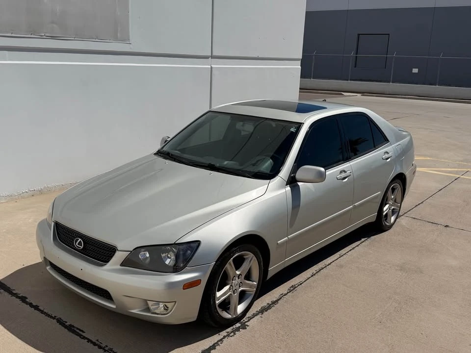 2002 Lexus IS 1st Gen - Image 5 of 20