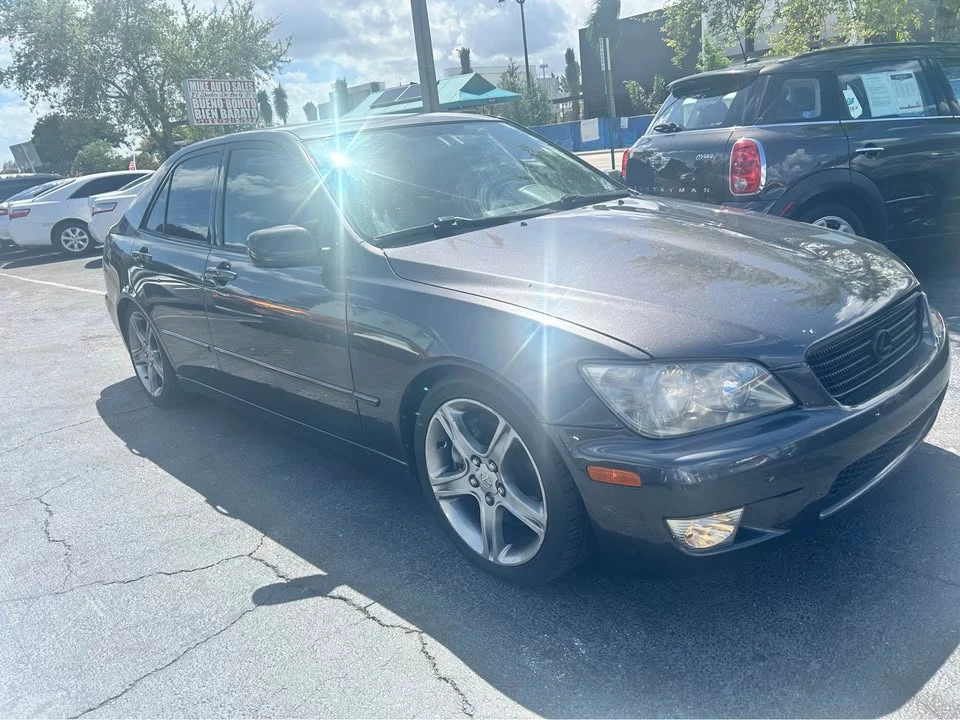 2002 Lexus IS 1st Gen - Image 2 of 7