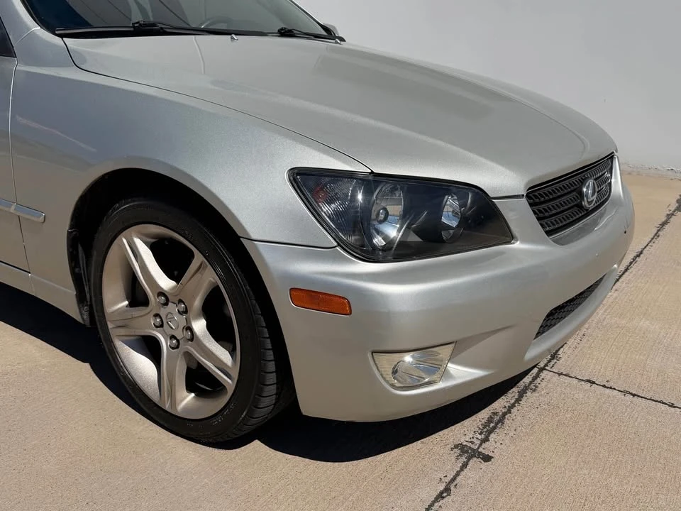 2002 Lexus IS 1st Gen - Image 9 of 20
