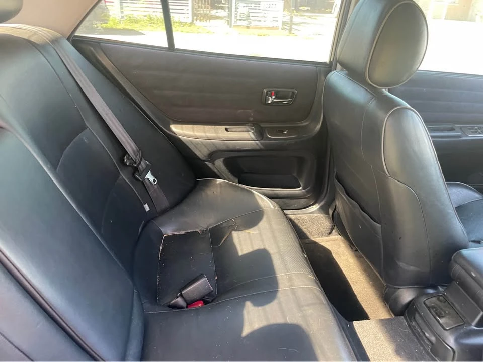2002 Lexus IS 1st Gen - Image 8 of 16