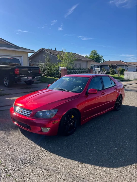 2002 Lexus IS 1st Gen - Image 10 of 11
