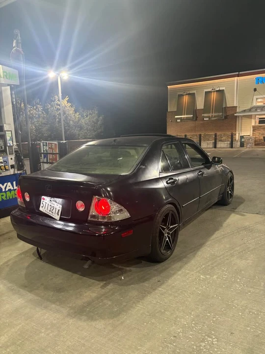 2002 Lexus IS 1st Gen - Image 4 of 6
