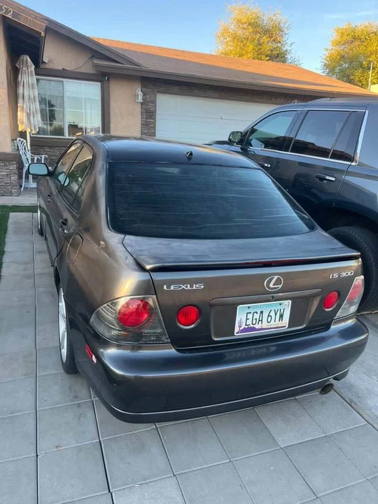 2002 Lexus IS 1st Gen - Image 2 of 8