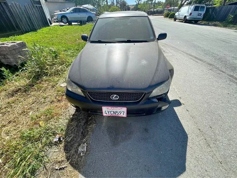 2002 Lexus IS 300 Sedan