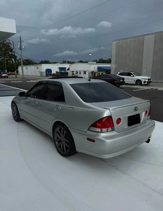 2002 Lexus IS 1st Gen - Image 3 of 13