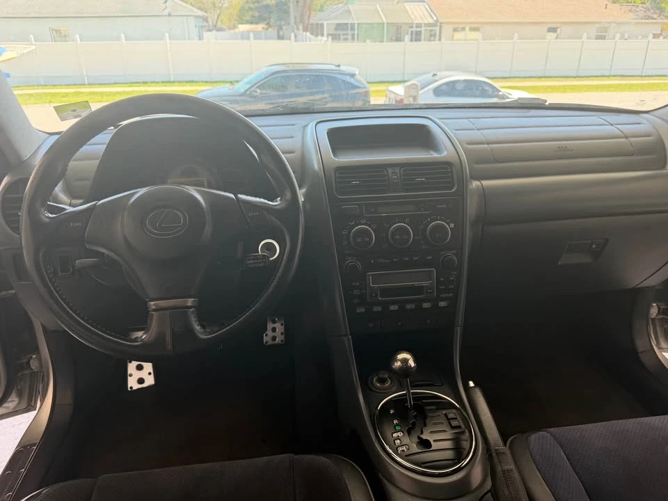 2002 Lexus IS 1st Gen - Image 13 of 13