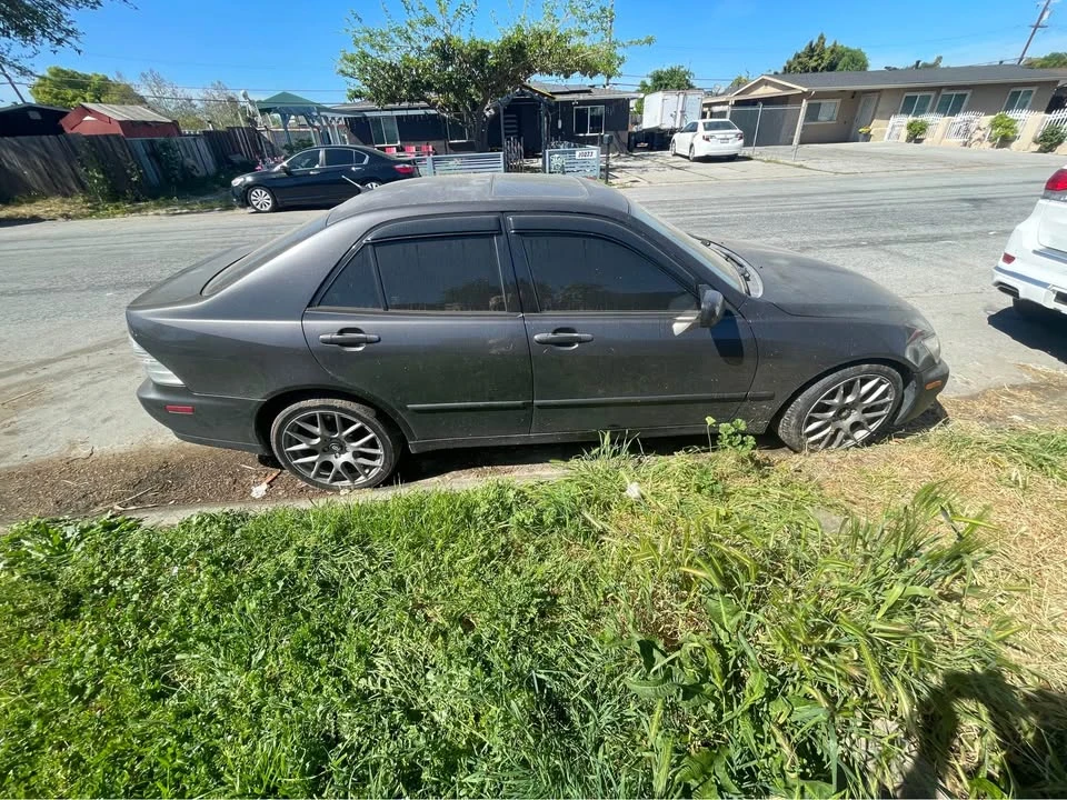 2002 Lexus IS 1st Gen - Image 3 of 16