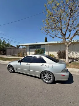 2002 Lexus IS 300 Sedan