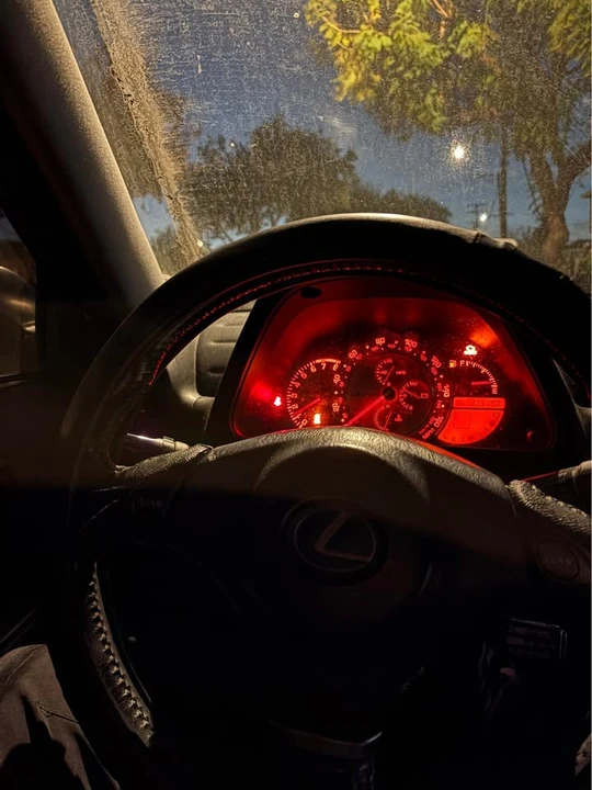 2002 Lexus IS 1st Gen - Image 12 of 15