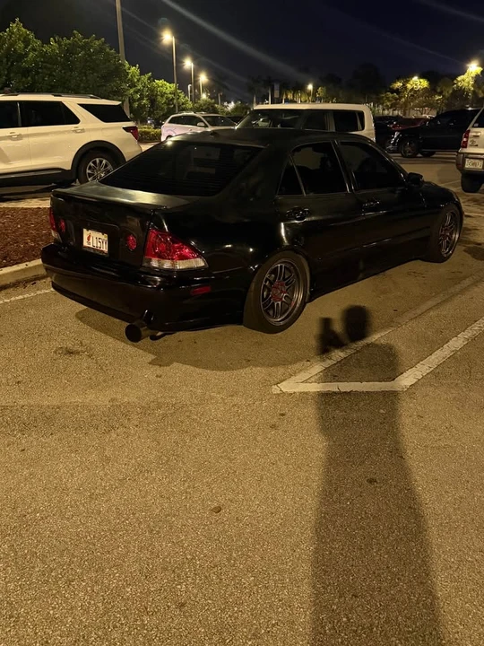 2002 Lexus IS 1st Gen - Image 5 of 5