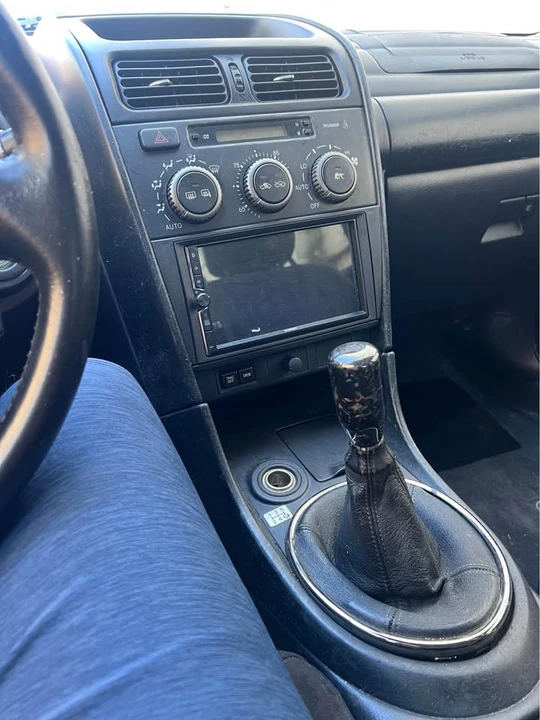 2002 Lexus IS 1st Gen - Image 8 of 11