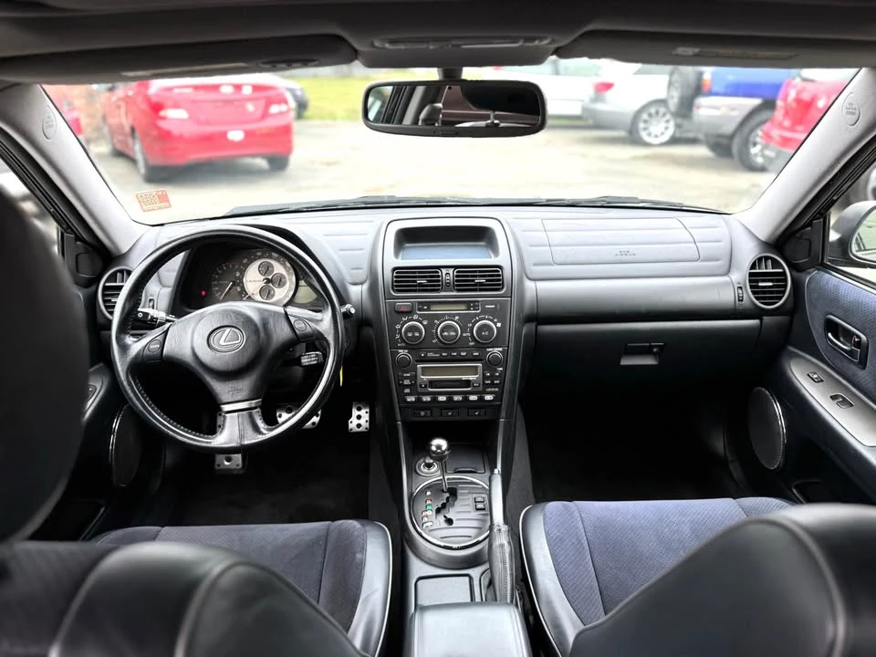 2002 Lexus IS 1st Gen - Image 7 of 12