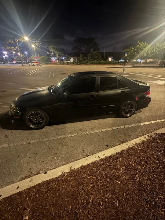 2002 Lexus IS 1st Gen - Image 4 of 5