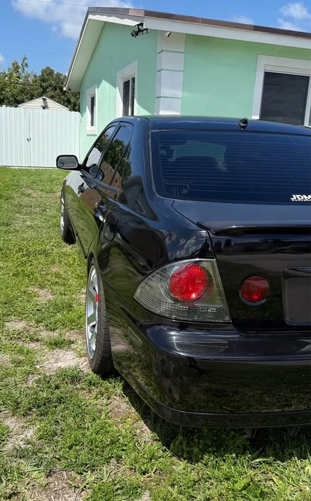 2002 Lexus IS 1st Gen - Image 4 of 20