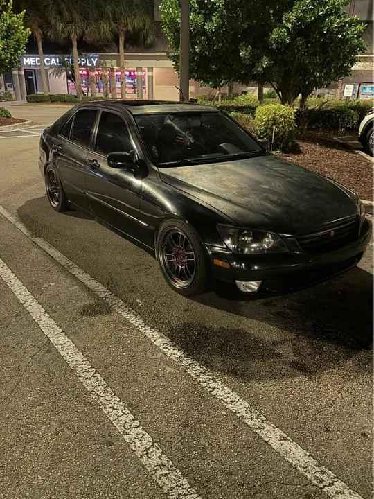 2002 Lexus IS 1st Gen - Image 3 of 5